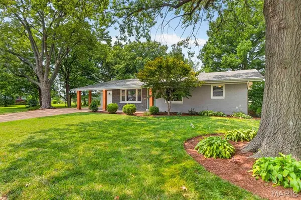 411 Washington DR, Waterloo, IL 62298