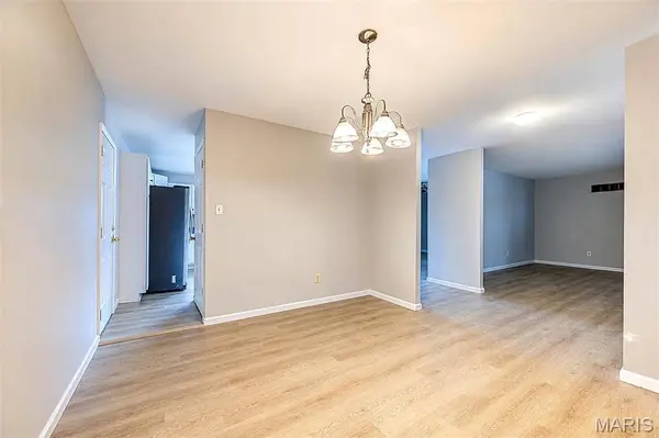 12732 Glenage DR, Maryland Heights, MO 63043