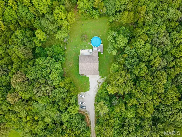 10341 Buck Run Dr, Cadet, MO 63630