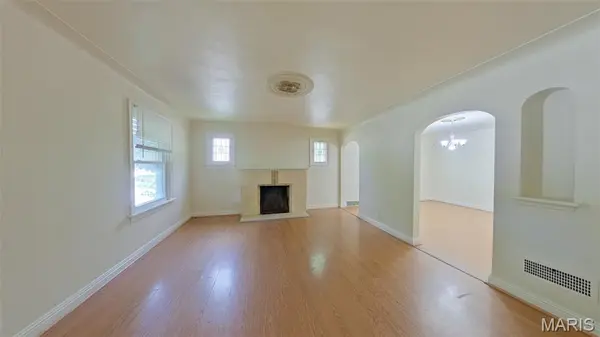 400 S Clark AVE, Ferguson, MO 63135