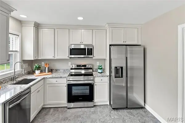 12305 Conway RD, Creve Coeur, MO 63141