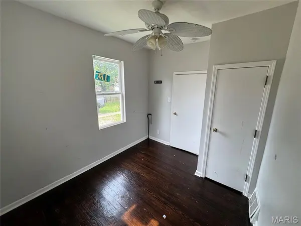 5006 Grace AVE, St Louis, MO 63116