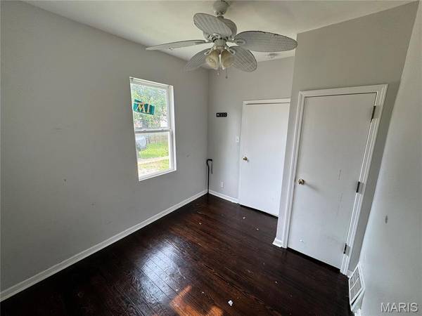 5006 Grace AVE, St Louis, MO 63116