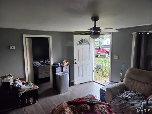 311 W 7th ST, Cahokia, IL 62206