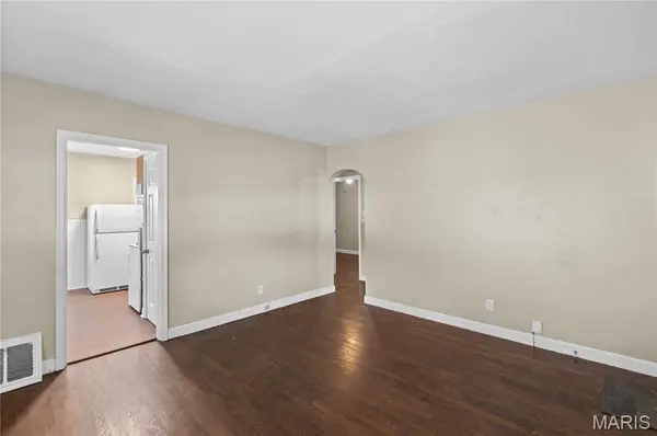 7724 Horatio DR, St Louis, MO 63121