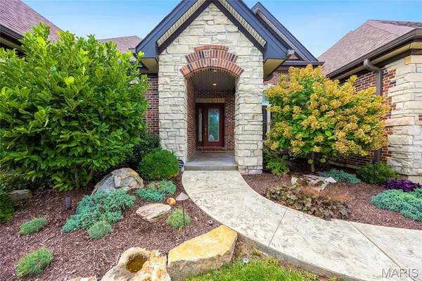 428 Fort Saratoga, St Charles, MO 63303