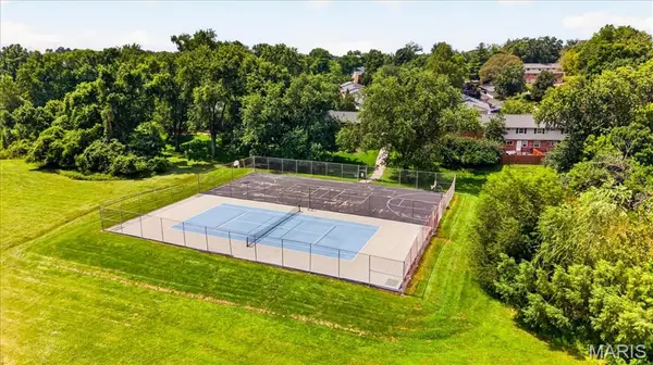 1162 Cantina DR, St Louis, MO 63141