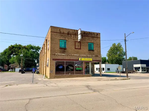 150 W Yoakum AVE, Chaffee, MO 63740
