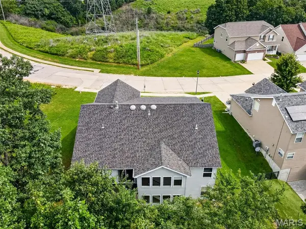 2364 Appaloosa TRL, High Ridge, MO 63049