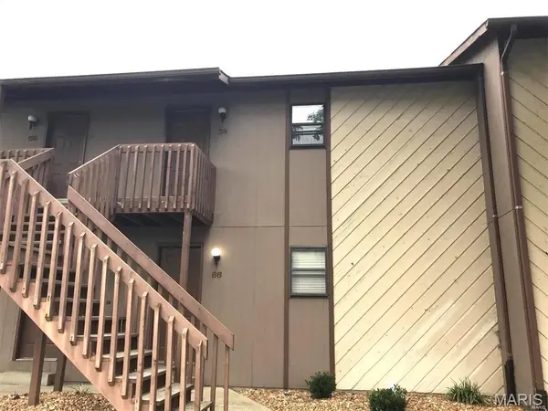 86 PEACHTREE LN, Fairview Heights, IL 62208