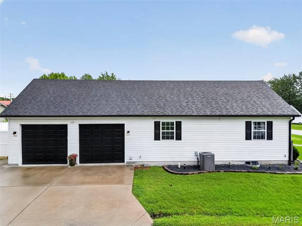 1019 W Main ST, Bowling Green, MO 63334
