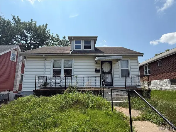 4844 Calvin AVE, St Louis, MO 63115