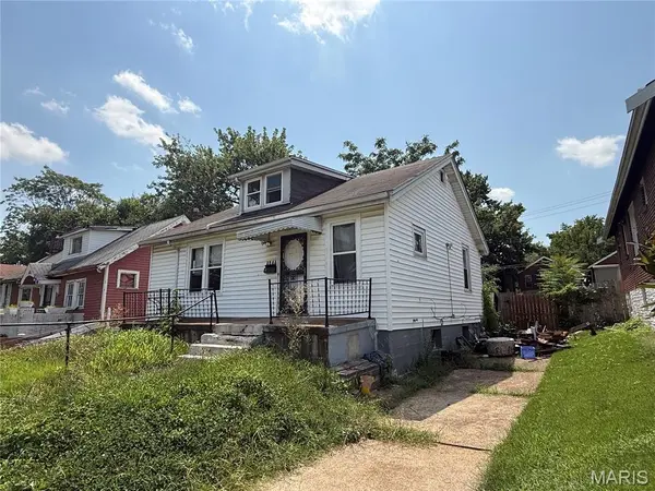 4844 Calvin AVE, St Louis, MO 63115