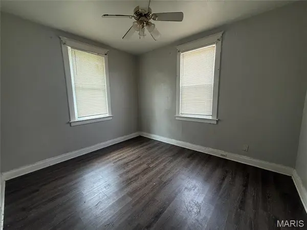 4844 Calvin AVE, St Louis, MO 63115