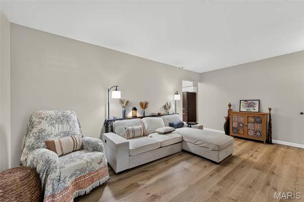 109 Dawn DR, Washington, MO 63090