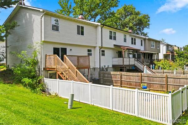 16 Coach CT, St Peters, MO 63376