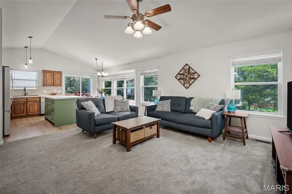 808 Big Red CT, Warrenton, MO 63383