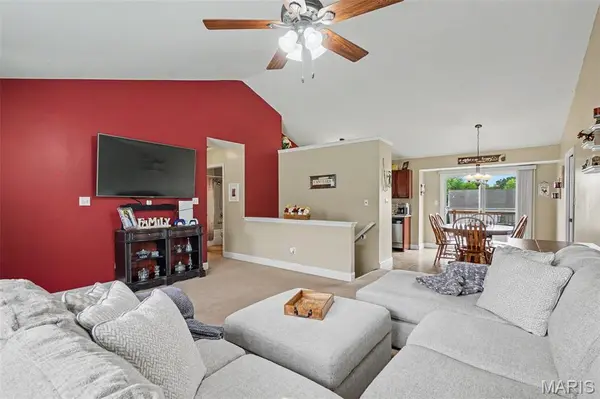 7034 Brooks Farm DR, House Springs, MO 63051