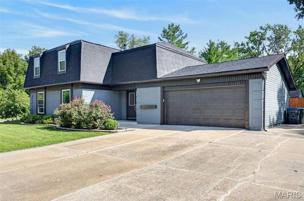 201 Sutters Mill RD, St Peters, MO 63376