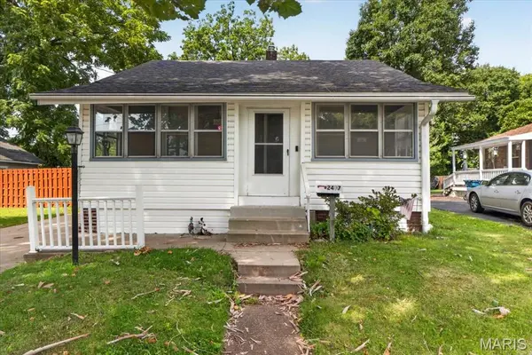 2407 Hood AVE, Overland, MO 63114