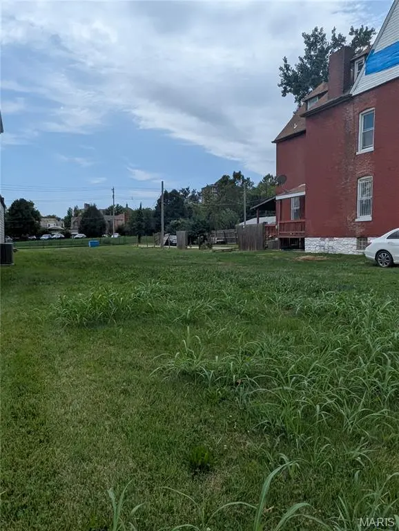 4320 Washington BLVD, St Louis, MO 63108
