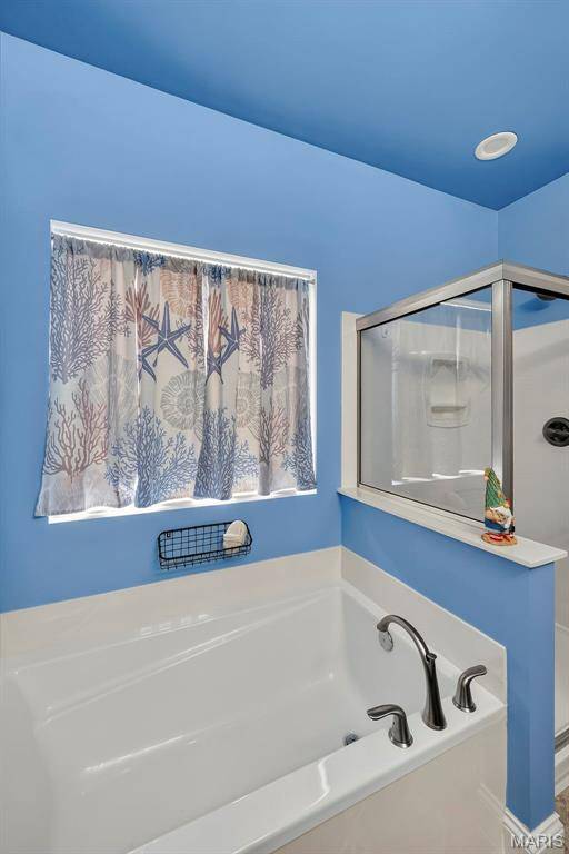 22707 Danison DR, Warrenton, MO 63383