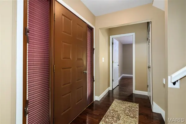 7156 Becker RD, St Louis, MO 63129