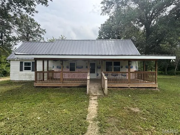 315 N Center ST, Hunnewell, MO 63443