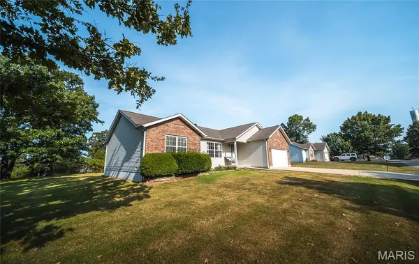 20941 Lacombe RD, Waynesville, MO 65583