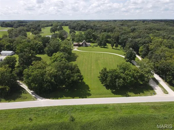 21553 State Highway B, Canton, MO 63435
