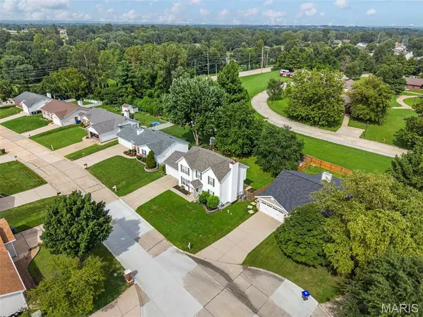 308 Harper CT, St Peters, MO 63376