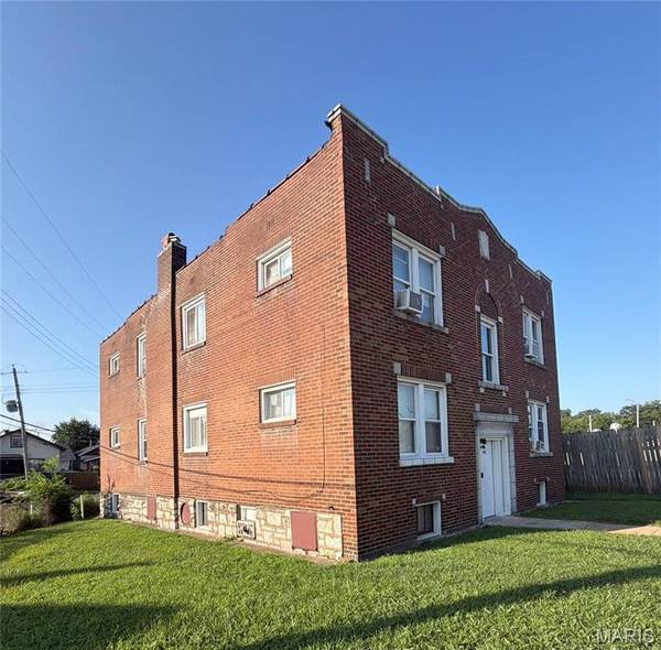 760 Thrush AVE, St Louis, MO 63147