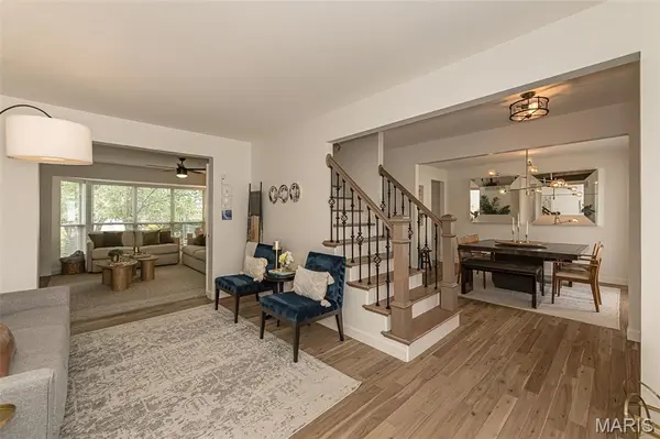219 Cheval Square DR, Chesterfield, MO 63005