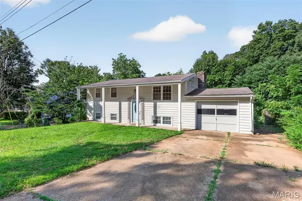 43 Frontier TRL, Fenton, MO 63026