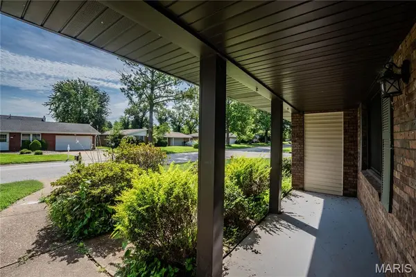 59 Stacy DR, Fairview Heights, IL 62208