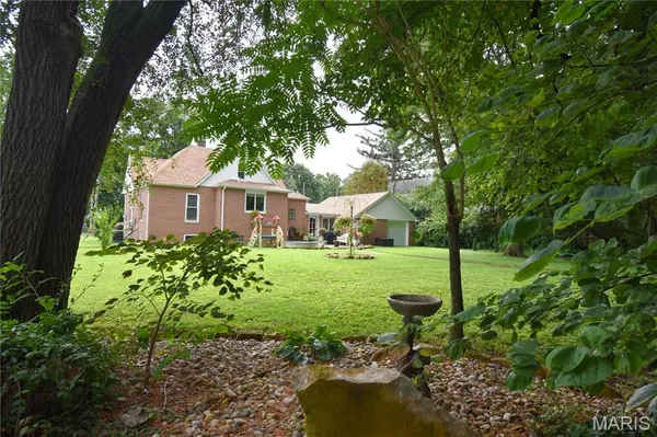 711 N Union, Staunton, IL 62088