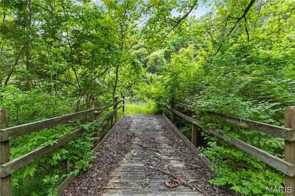3700 Pioneer DR, Imperial, MO 63052
