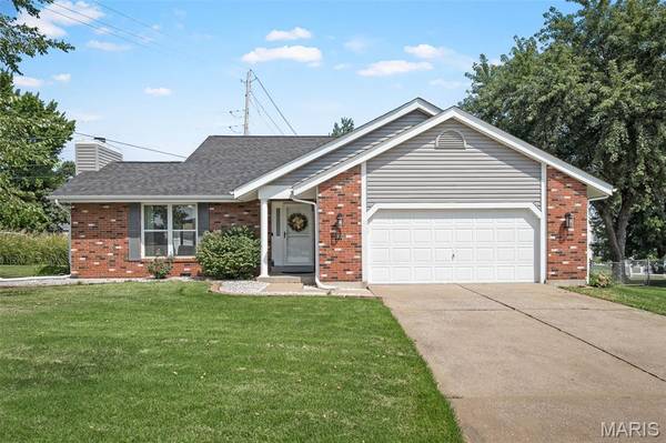 1 Oak Valley DR, St Peters, MO 63376