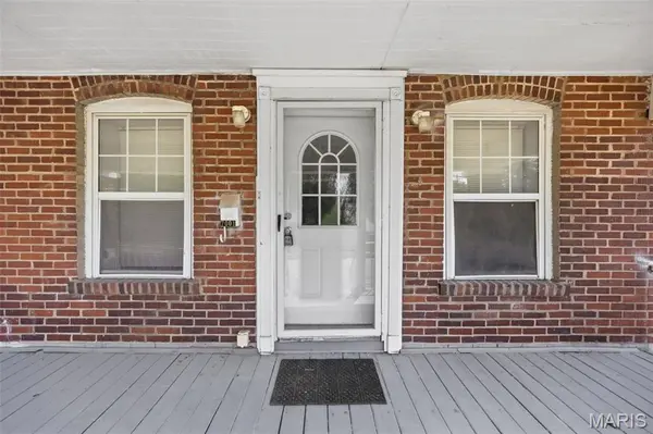 7001 Edison AVE, St Louis, MO 63121