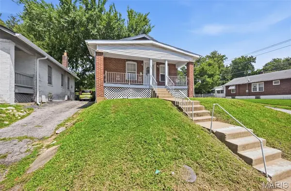 7001 Edison AVE, St Louis, MO 63121