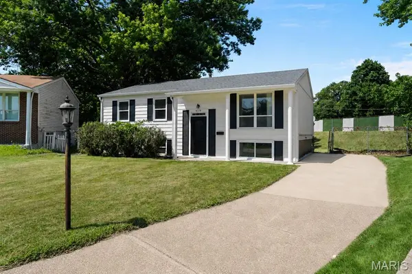 4119 Diebold CT, Mehlville, MO 63125