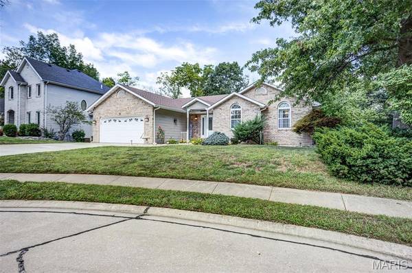109 Fairington DR, Troy, IL 62294