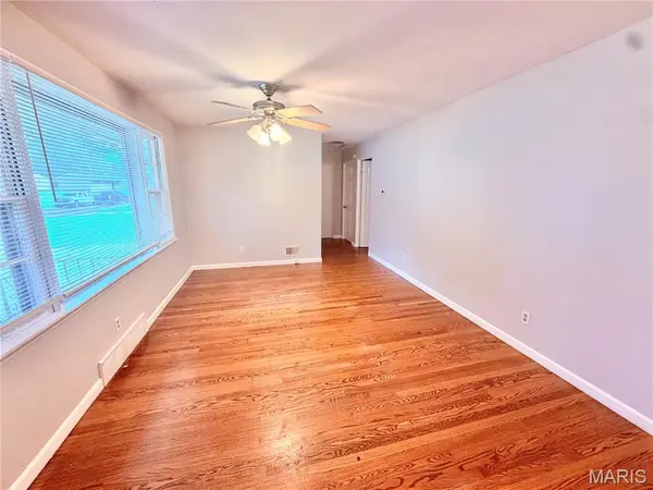 80 Florissant Park DR, Florissant, MO 63031