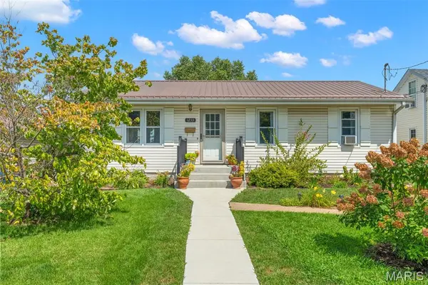 1233 W 7th ST, Washington, MO 63090