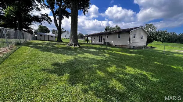 507 Smith ST, Perryville, MO 63775
