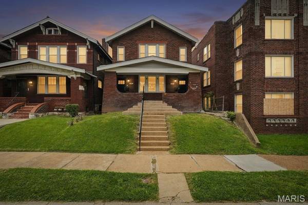 5006 Queens AVE #2, St Louis, MO 63115