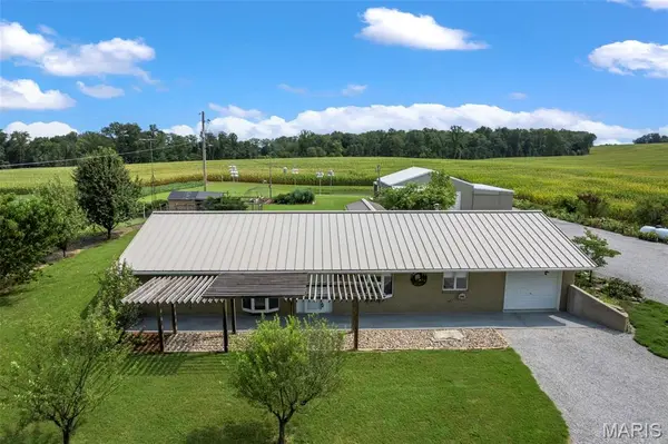 6173 Collins RD, Ellis Grove, IL 62241