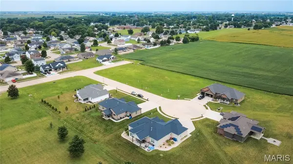 805 N Roosevelt ST, New Baden, IL 62265