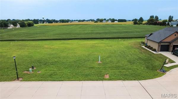 809 N Roosevelt ST, New Baden, IL 62265