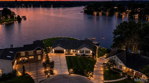 22 Harbor Point CT, Lake St Louis, MO 63367